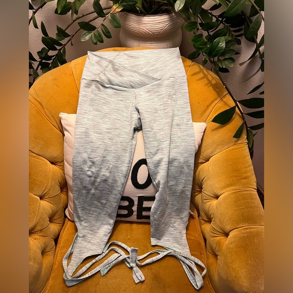 Onzie leggings, ballerina capri - Picture 6 of 7